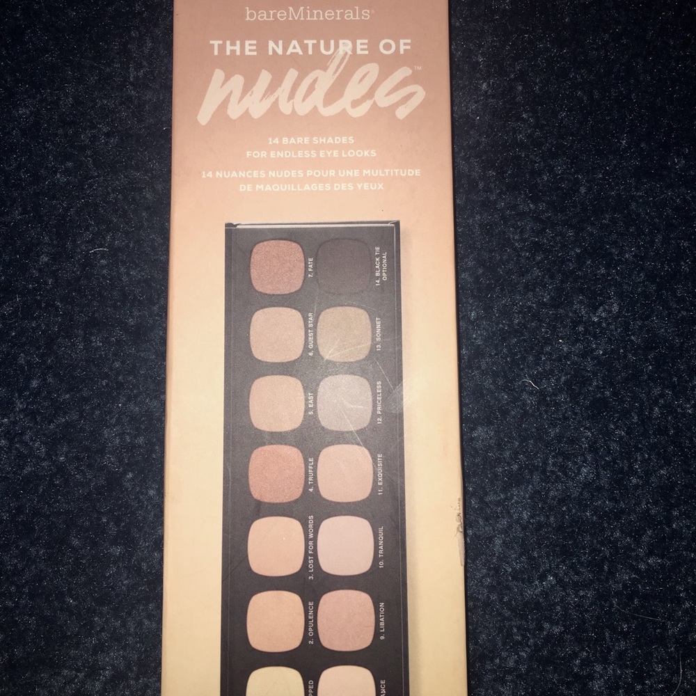 Bare Minerals - nature of nudes eyeshadow palette